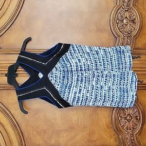 Ladies Black & White very cute sleeveless OS top sz S